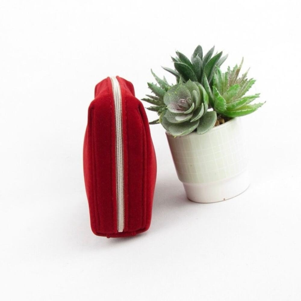 Chanel Red Velvet Cosmetic Pouch / Makeup Bag - Picture 4 of 7